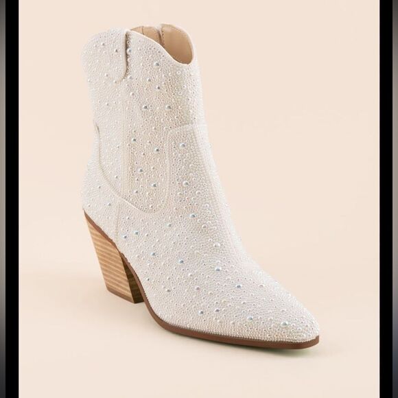 Betsey Johnson Betsey Johnson EMORY Ankle Bootie Pearl Iridescent white cow girl - Picture 9 of 9